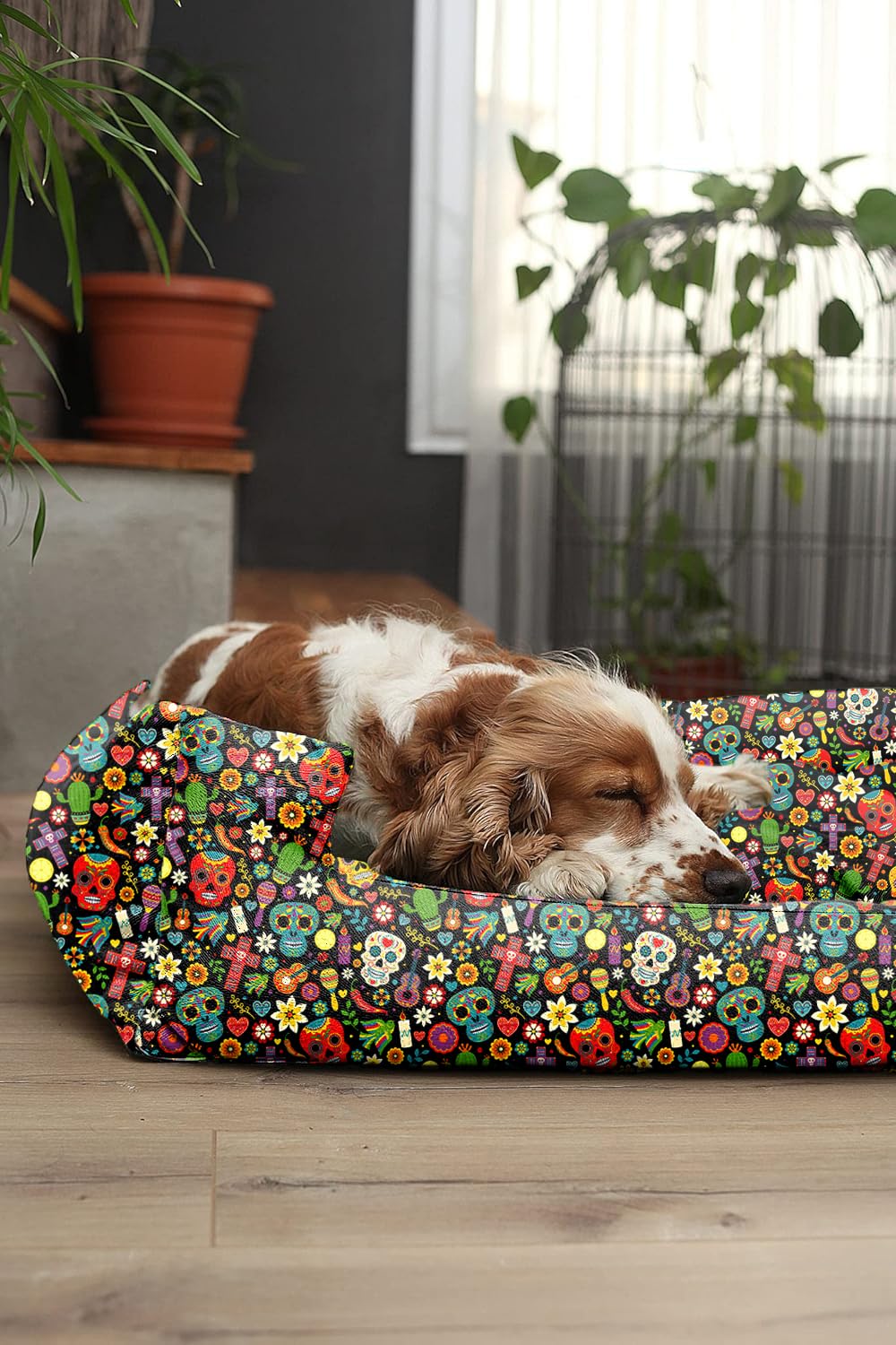 Black Multicolor Print Plush Lounger Dog and Cat Bed