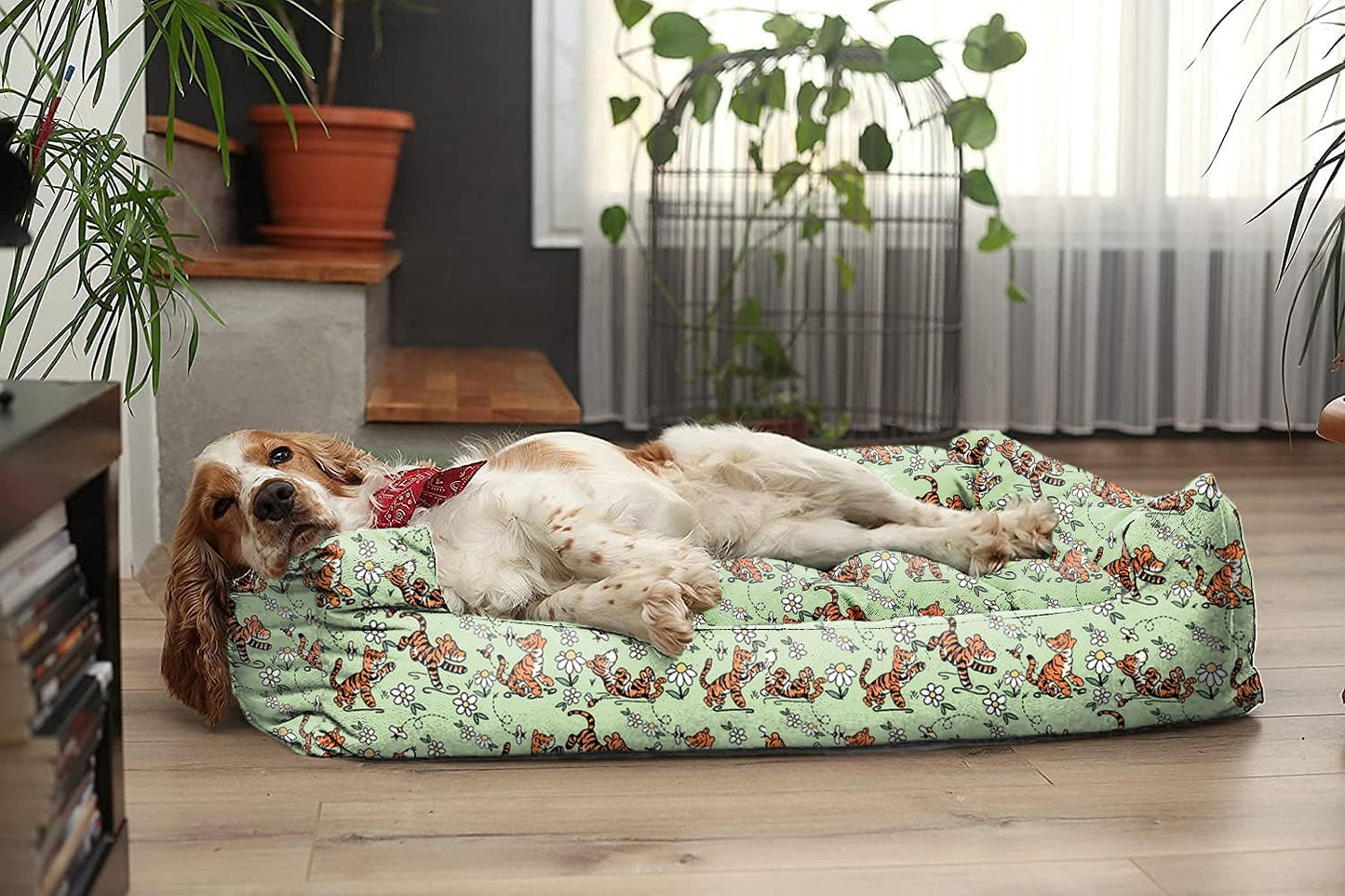 Light Green Plush Lounger Dog and Cat Bed